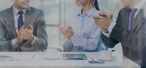 企蜂(feng)名(ming)片 引(yin)領社(she)會經濟(ji)咨詢(xun)服(fu)務(wu)領域的(de)品(pin)牌(pai)宣(xuan)傳(chuan)與私(si)域引(yin)流(liu)新(xin)革命(ming)